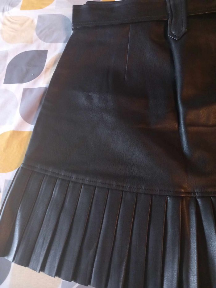 Mini jupe Stradivarius - photo numéro 9