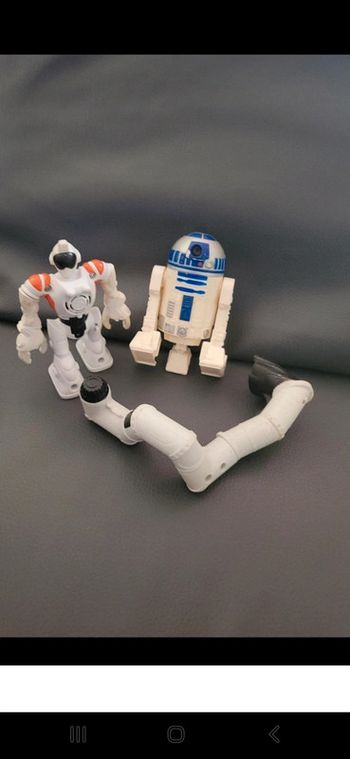 Lot 3 jouets/figurines