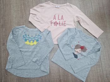 Lot 3 T shirts Vertbaudet et TAO 4 ans en très bon état