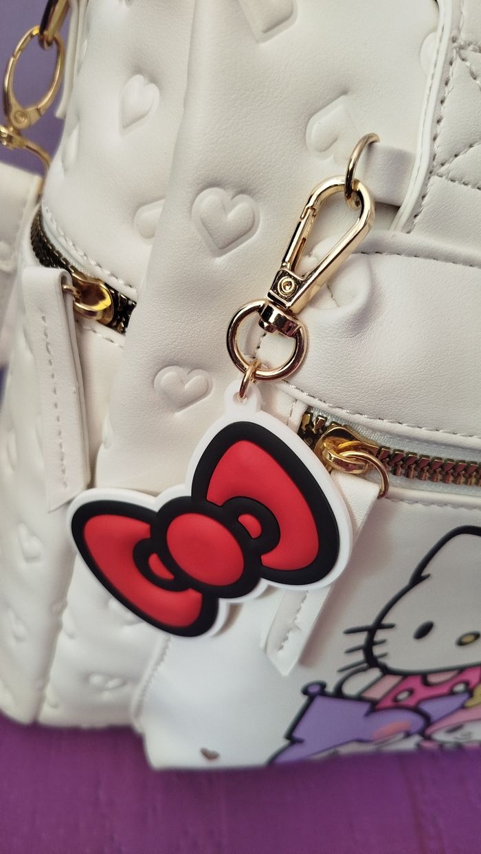 Sac de voyage Hello Kitty and friends neufs - photo numéro 4