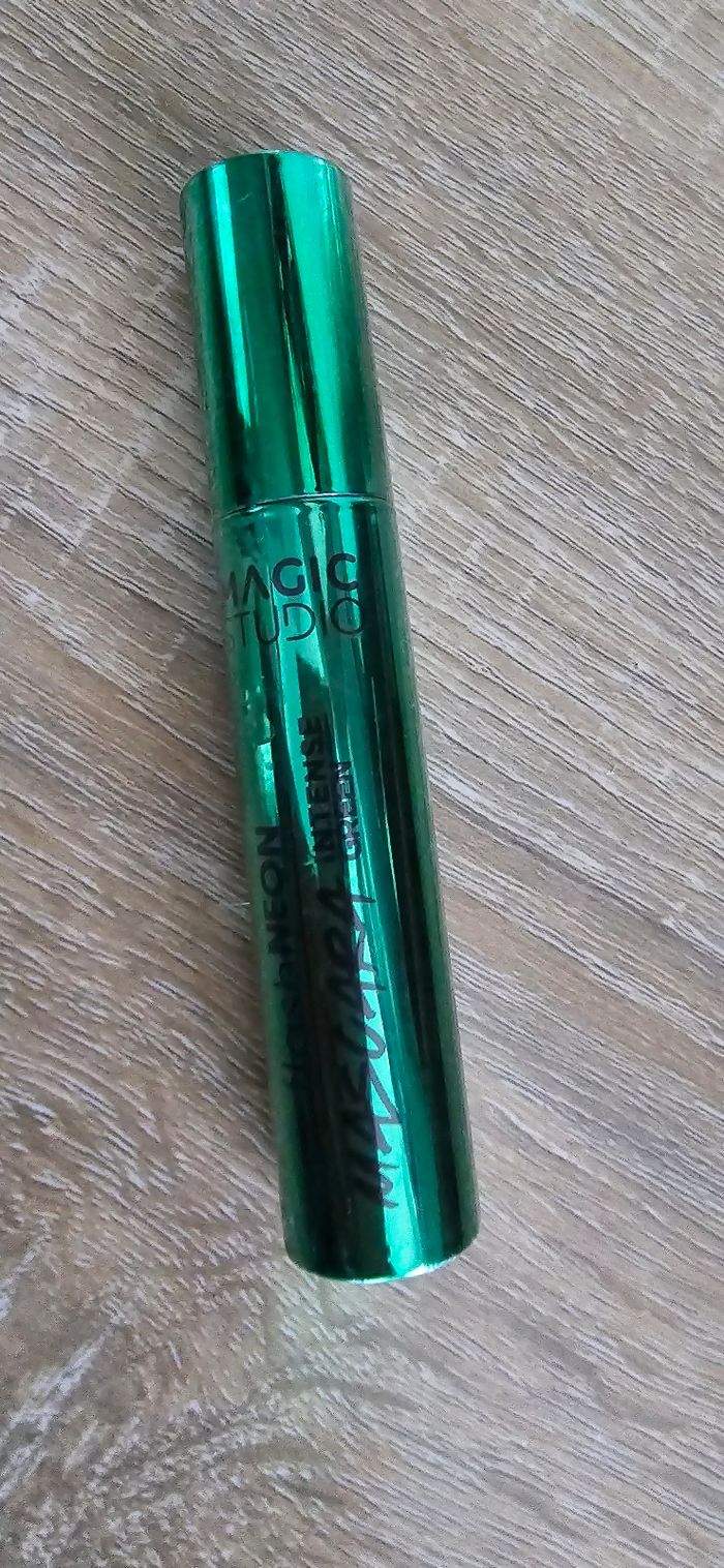 Mascara