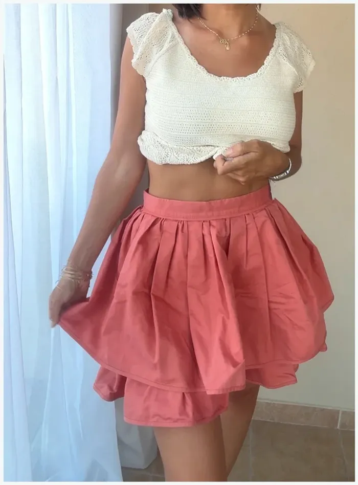 Jupe à volant corail h&m taille XS très bon état - photo numéro 2