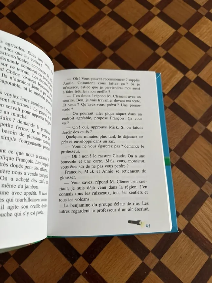 Livre Bibliothèque Verte - Le Club des Cinq va camper - photo numéro 3