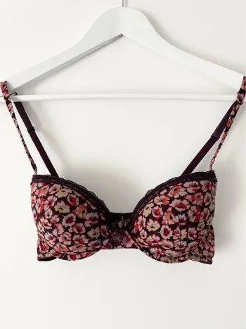 Joli soutien-gorge fleuri Miss Helen de chez Monoprix aux couleurs de l’automne 90B