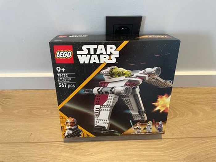 Lego Star Wars 75432 Chasseur V-19 Torrent - photo numéro 1