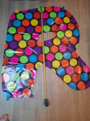 Ballon gonflable lettre R en plastique noir rond très colorée  environs 1m à gonflée à l'hélium ou autre idéal anniversaire baby shower