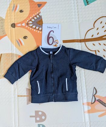 Gilet zippé 6 mois