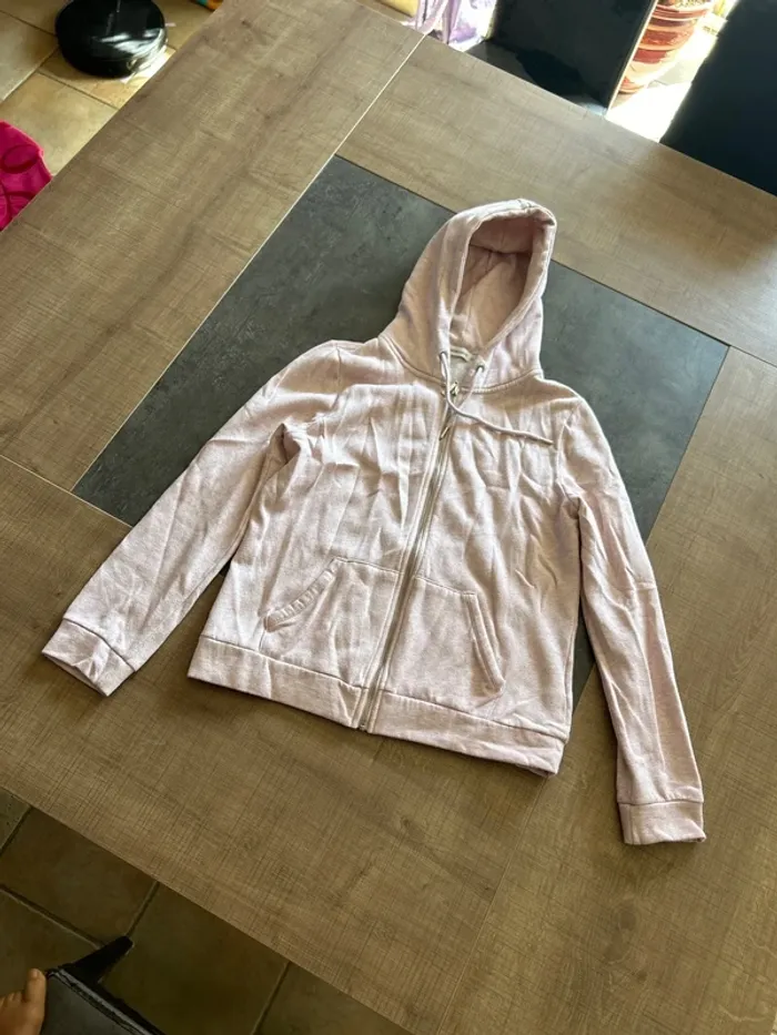 Veste à capuche zippé femme, cache-cache