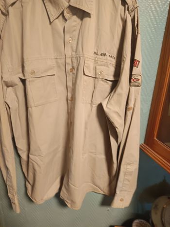 Chemise grande manche avec épaulette