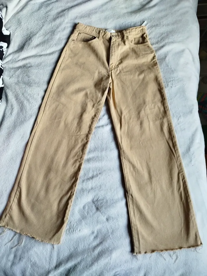Jean style Dad Stradivarius taille 42 couleur sable
