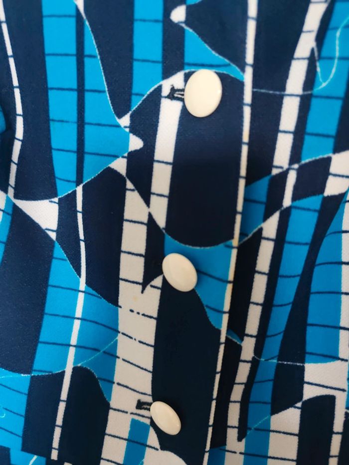 Robe bleue vintage motifs graphiques - photo numéro 3
