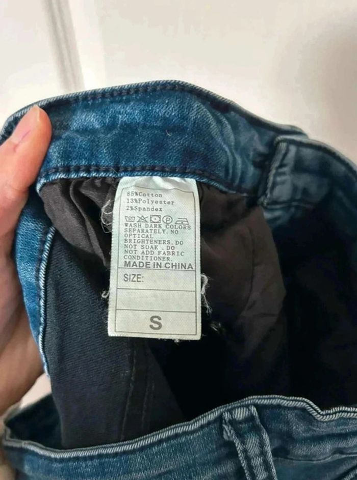 Jean bleu - photo numéro 3