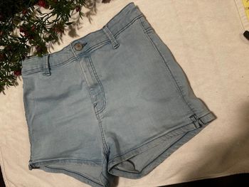Short taille haute – Bershka – Bleu clair – Taille 36