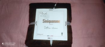 Plaid neuf marque Sinequanone couleur marron foncé