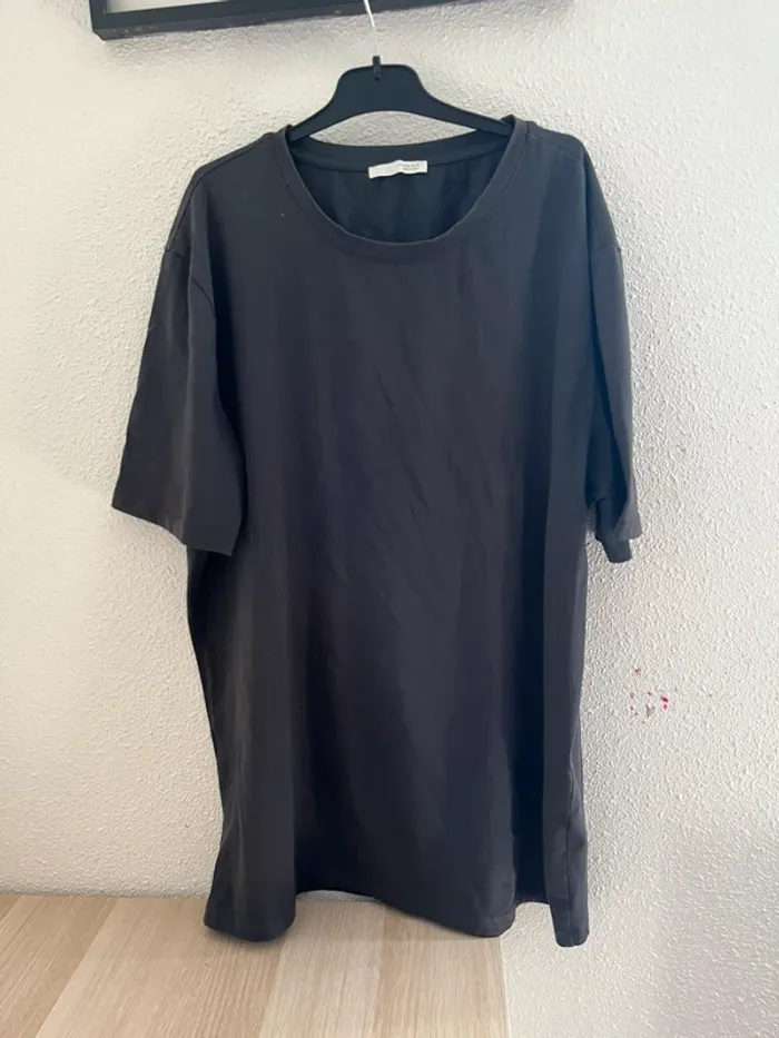 T-shirt  Zara taille 44 - photo numéro 2