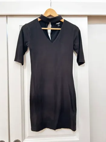 Robe noire femme