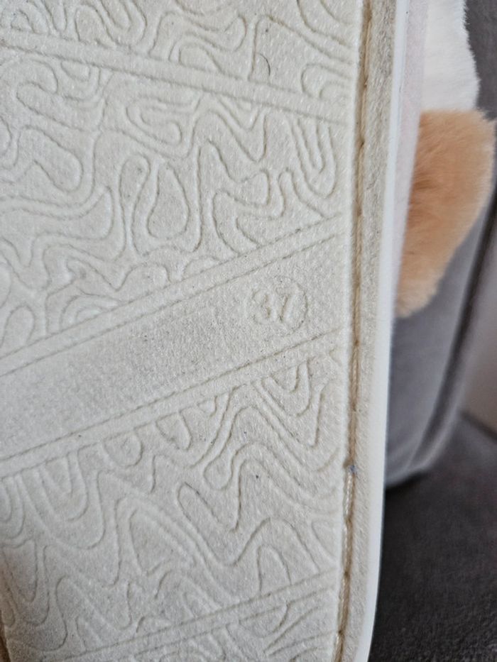 Chaussons tout doux taille 37 - photo numéro 3