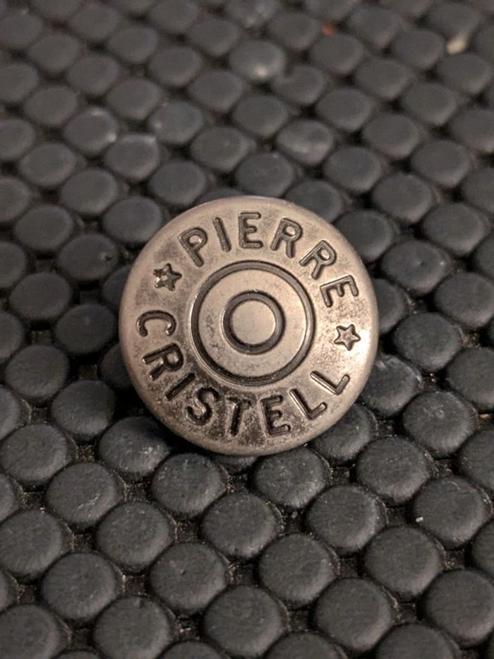 Pin's Pierre Cristell