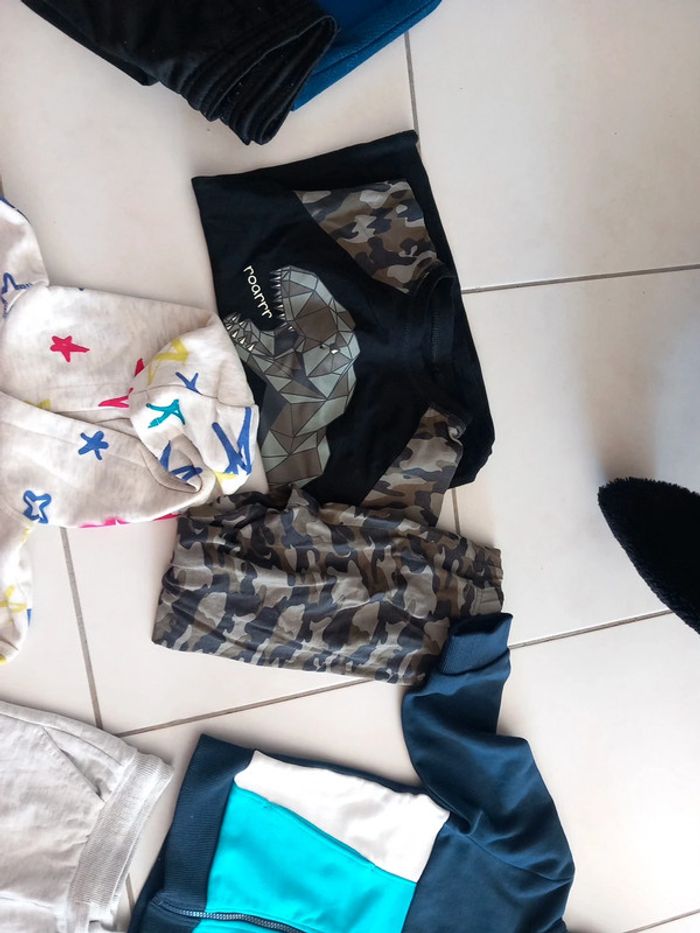 Lot vêtements garçon 5 / 6 ans fila zara - photo numéro 6