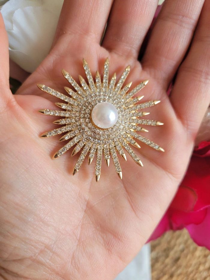 Broche soleil multifacettes perle. - photo numéro 5