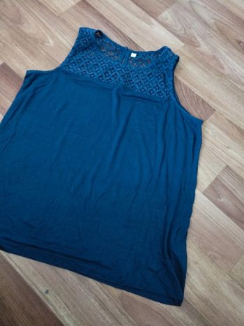 T shirt sans manche en dentelle Femme neuf