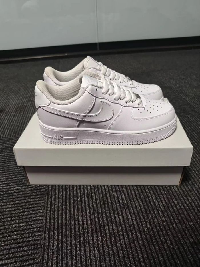 Nike Air Force 1 Taille 42.5