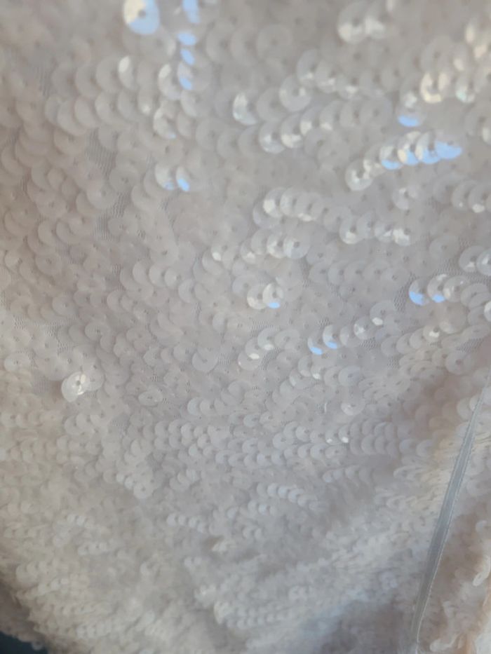 Top a paillettes - photo numéro 4