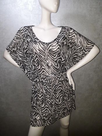 robe de plage manche chauve souris H&M taille 40/42