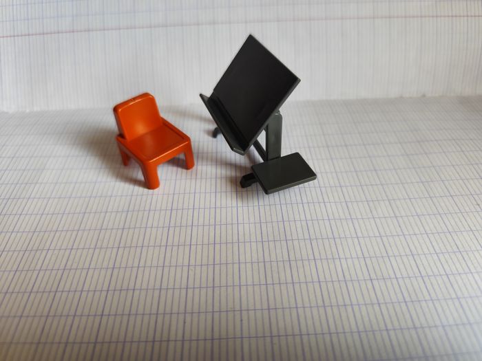 Pupitre et chaise Playmobil