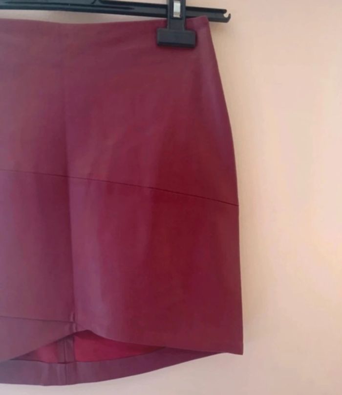 Jupe similicuir, bordeaux, Bershka - photo numéro 3