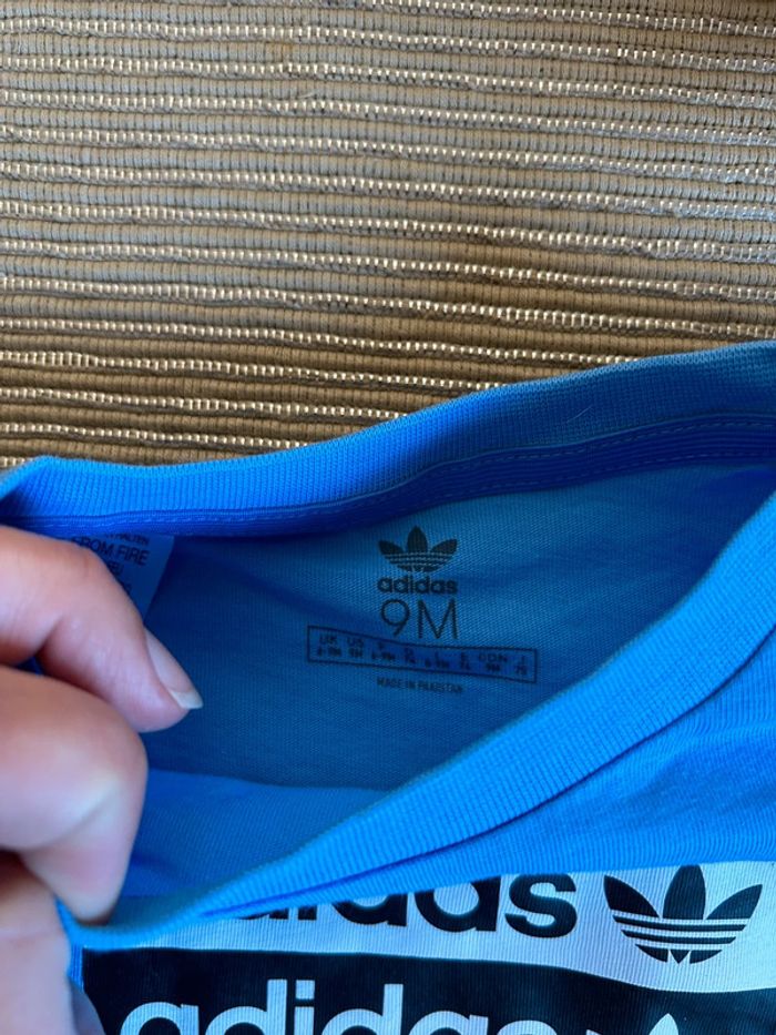 T-shirt taille 6/9 mois - photo numéro 4