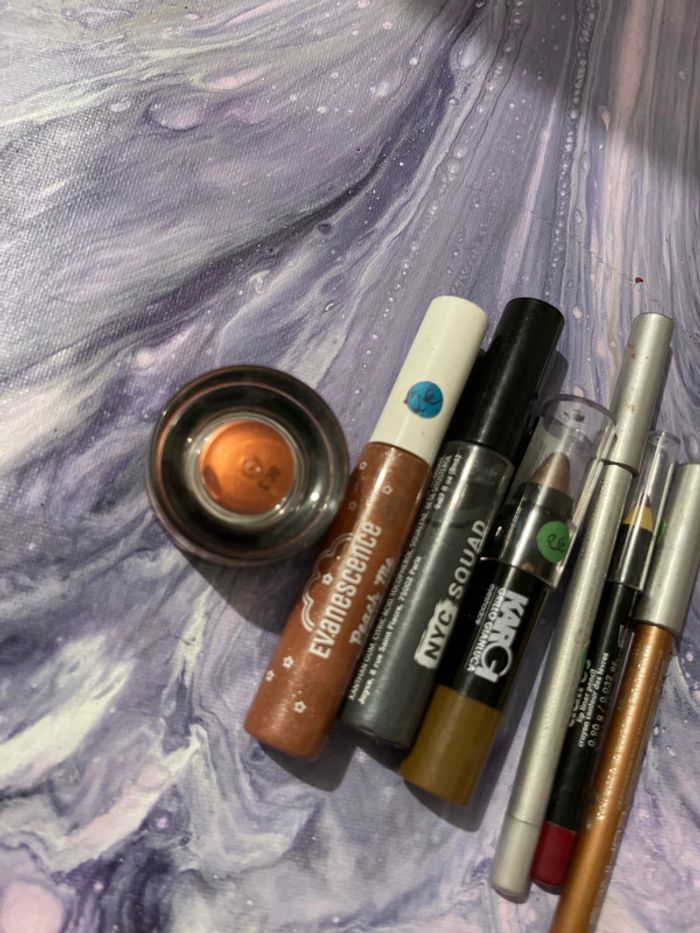 Divers maquillage - photo numéro 2