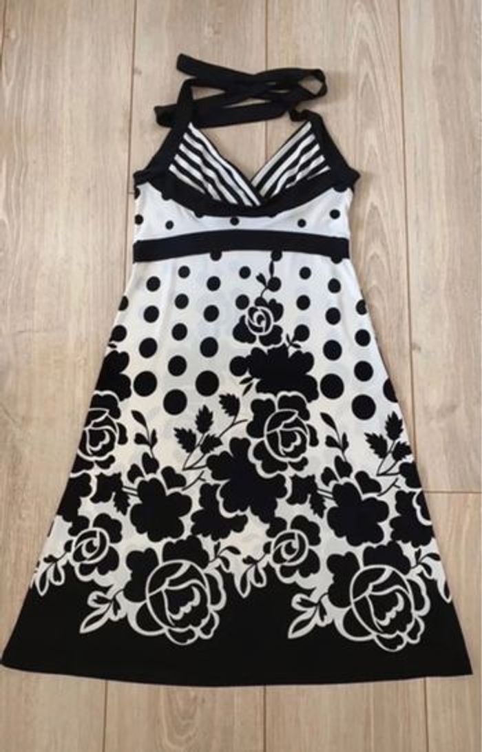 Robe dos nu sinequanone 36