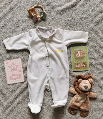Pyjama blanc Kinousses taille 3 mois