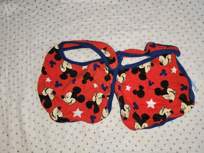 Bavoirs Mickey NEUFS