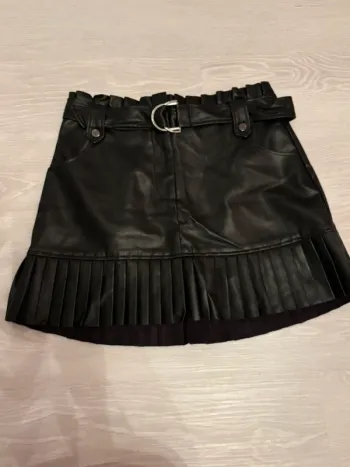 Jupe Zara simili T.L