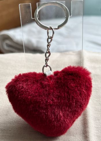 Porte clé coeur fausse fourrure