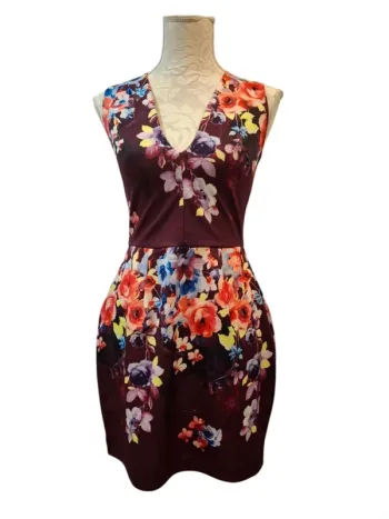 Robe fleurie bordeaux asos taille 36 S