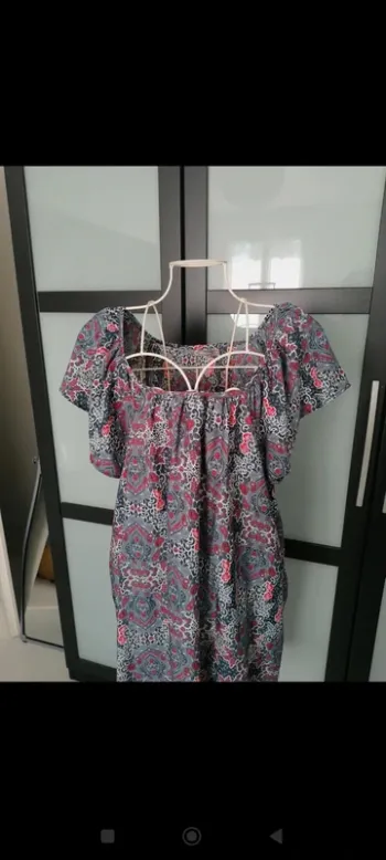 Robe d'été manches papillons T44