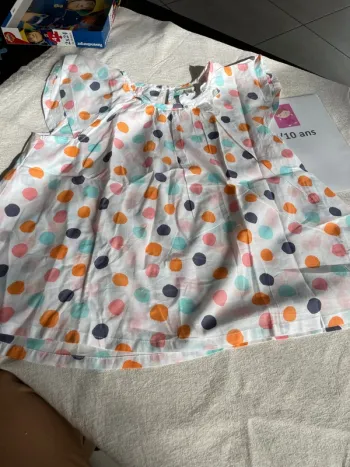 Blouse vertbaudet 10 ans neuve