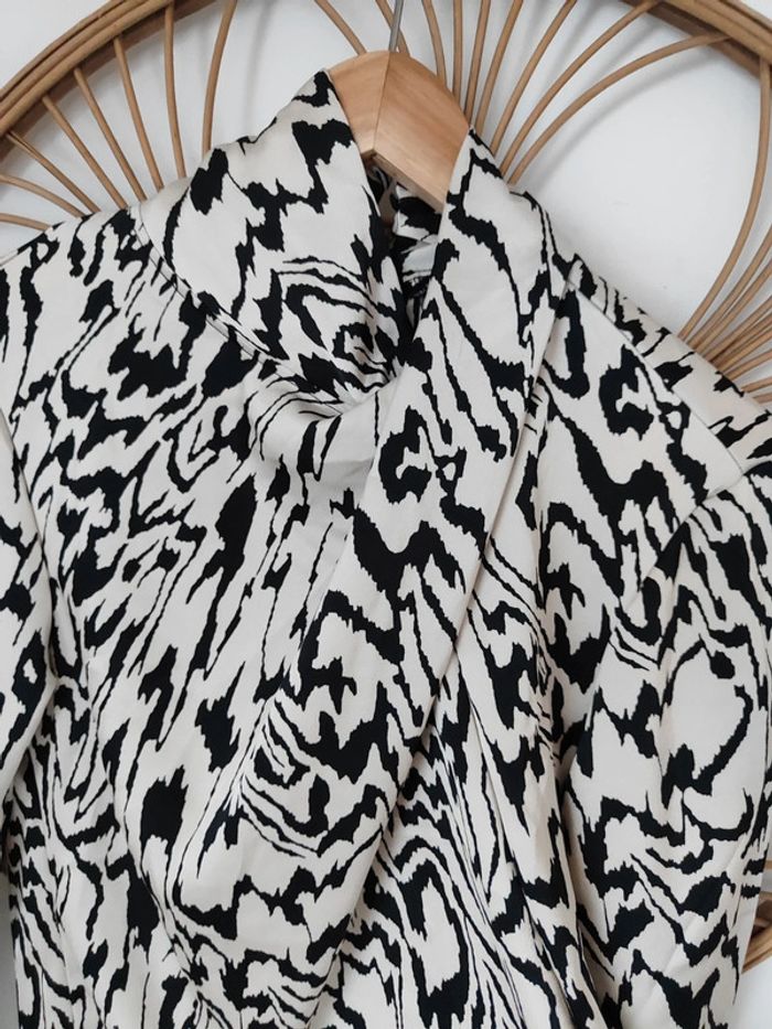 Blouse satinée zèbre - photo numéro 3