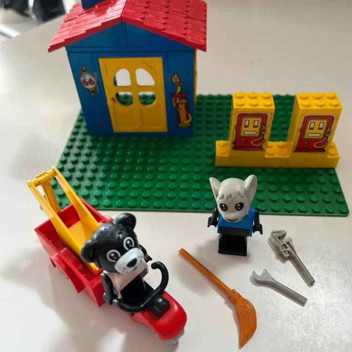 Lego fabuland 3666 petrol station - photo numéro 5