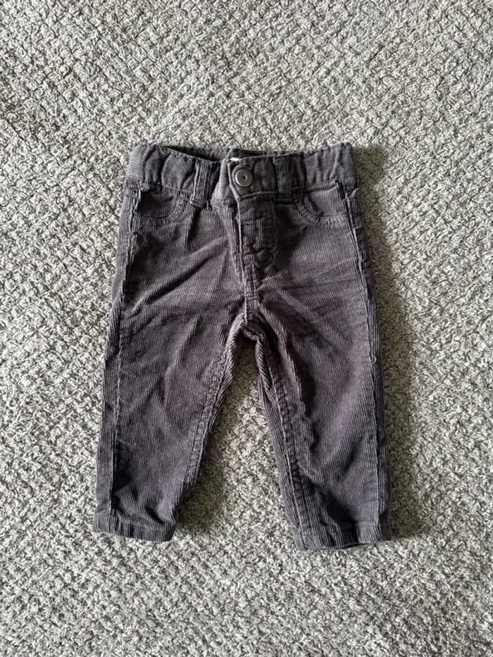 Pantalon gris, effet velours pat et ripaton (3mois)