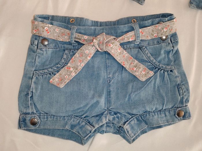 Combi-short en jean + tee shirt assorti - photo numéro 8