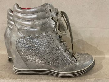 Baskets talons compensés argentées