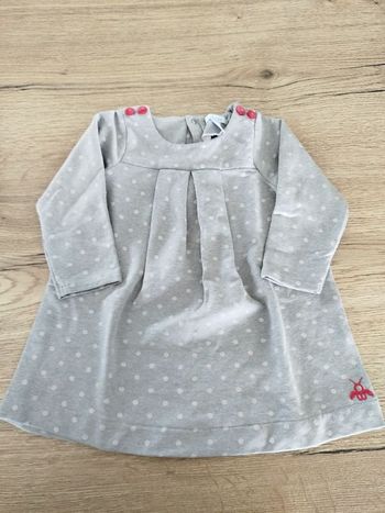 Robe avec bouton