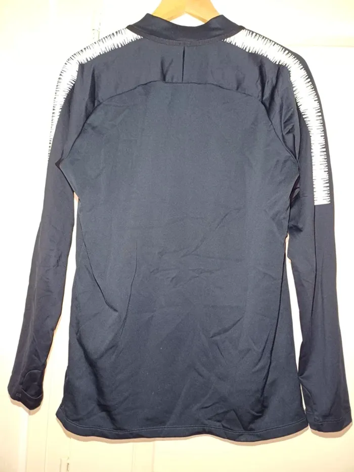Pulls et sport Nike - photo numéro 2