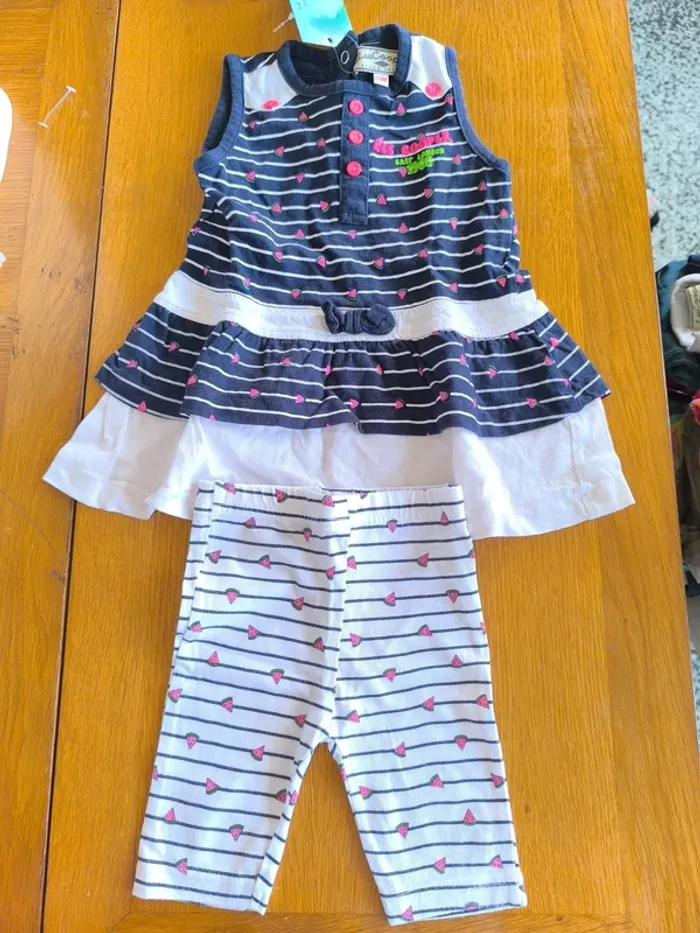 318234 ensemble tunique + legging fille 9 mois Lee cooper