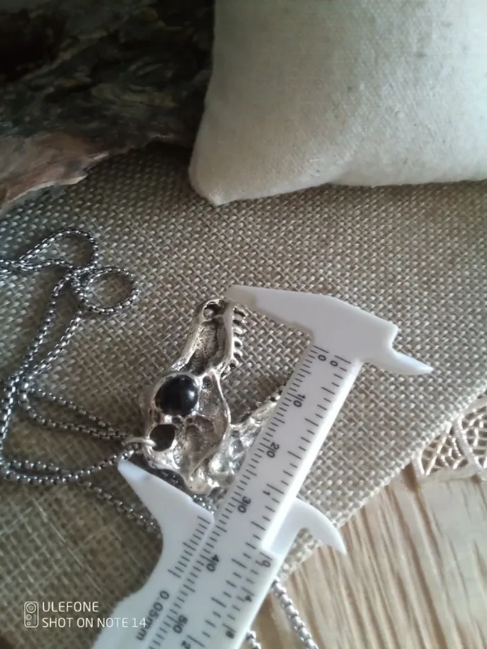 Collier tête de dinosaure avec pierre obsidienne - photo numéro 3