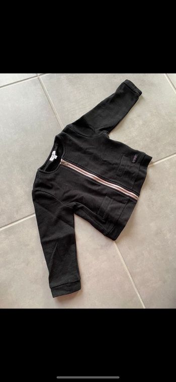 Veste pailletée Neuve 36 mois